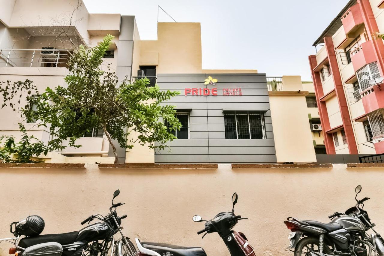 Oyo 62096 Pride Palace Hotels 巴特那 外观 照片